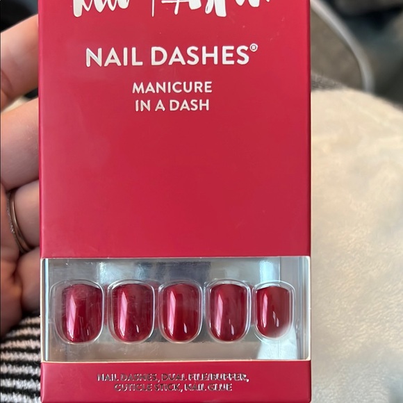 Red Aspen Nail Dashes - Picture 3 of 5